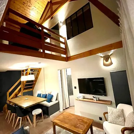 Apartment Le Chalerick - Triplex Renove 6 A 8 Personnes - Hyper Centre 1800 - Aux Pieds *
